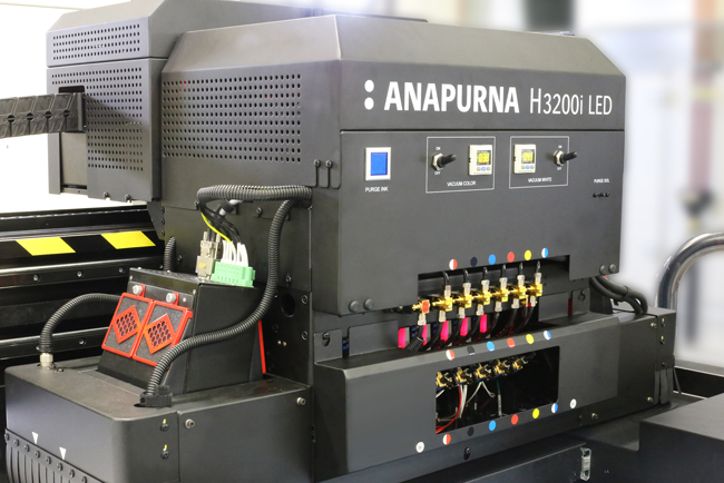Agfa Graphics presenta la nueva impresora de gran formato Anapurna H3200i LED en la feria SGIA