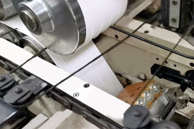 Valco Melton disea un aplicador de adhesivo para la industria de fabricacin de bolsas