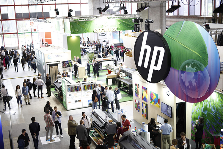 HP present en C!Print Madrid su familia de impresoras de gran formato comprometida con la sostenibilidad