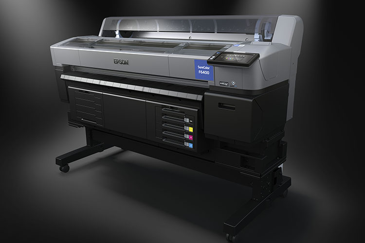 Epson presenta dos nuevas impresoras SureColor de sublimacin de tinta para textil y personalizacin