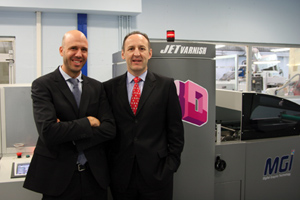 Grupo Neo se sitúa en vanguardia del sector gráfico con la barnizadora digital MGI JETvarnish 3D