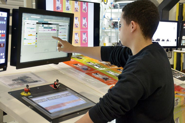 Comexi y QuadTech colaboran en el control de color de circuito cerrado para el embalaje flexible