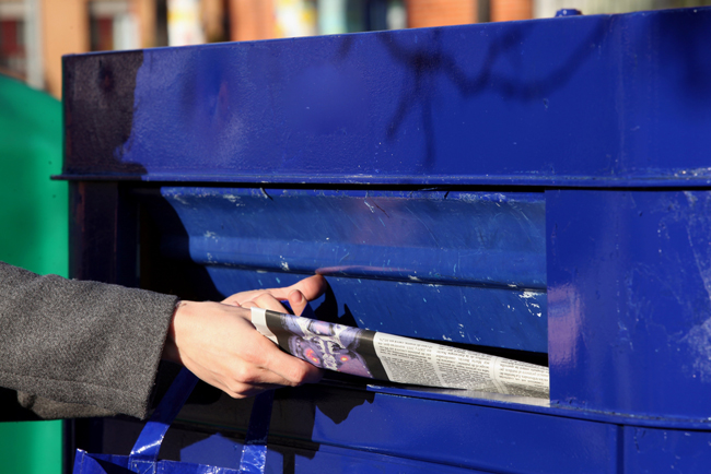 En los meses navideños se recogerá para reciclar un 10% más de papel y cartón con respecto a la media mensual anual