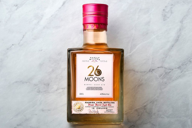 “26Moons”de Martin Miller’s etiquetada con Manter Cotone Bianco