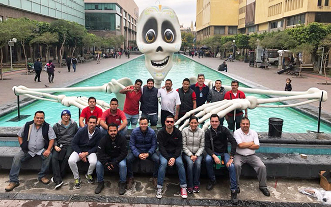 Moti Digital crea un colosal esqueleto con la impresora 3D Massivit 1800