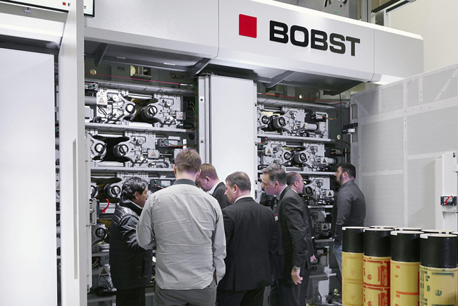 La nueva impresora flexo de tambor central 20SEVEN CI de BOBST y la tecnología ECG son el motor del cambio en la industria del envase flexible