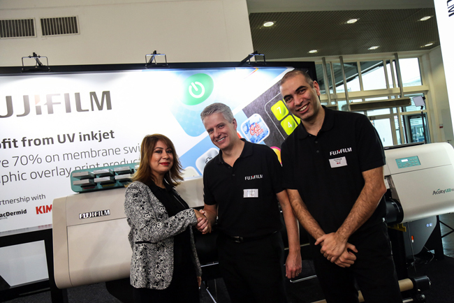 Un impresor industrial turco adquiere la impresora Acuity LED 1600 número mil de Fujifilm