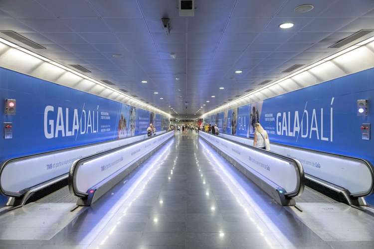 El enlace del metro de Diagonal se convierte en un espacio temático dedicado a Gala y Salvador Dalí