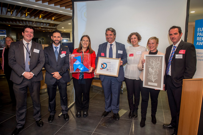 Pajaritas Azules recibe el European Paper Recycling Award en el Parlamento Europeo