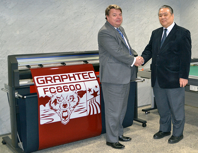 SAi anuncia un acuerdo mundial con Graphitec para incluir el software basado en Flexi en la lnea completa de cortadoras de vinilo de la empresa