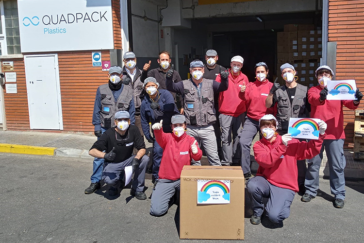 Quadpack se asocia con organizaciones benéficas locales, socios y colegas del sector para fabricar equipos de protección para el COVID-19