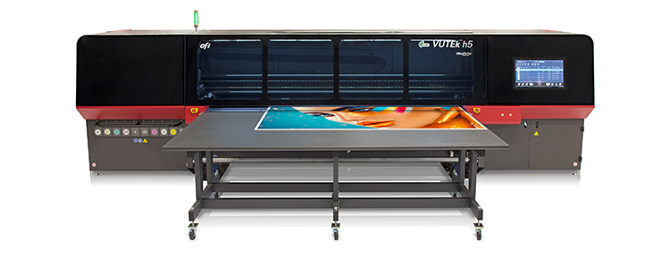Fast, Economical Production Leads PM-TM to Invest in Two EFI VUTEk h5 Printers in Less Than Six Months