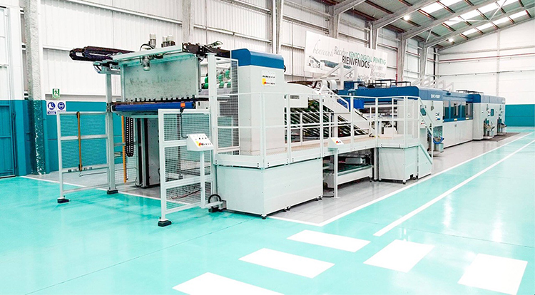 Grupo La Plana, pioneros a nivel mundial en adquirir la primera máquina de impresión híbrida del mercado: Kento Hybrid