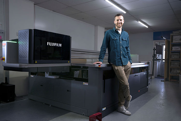 Ebbsfleet Printing Solutions, encantada con la calidad de impresión y la capacidad de la Acuity Prime de Fujifilm