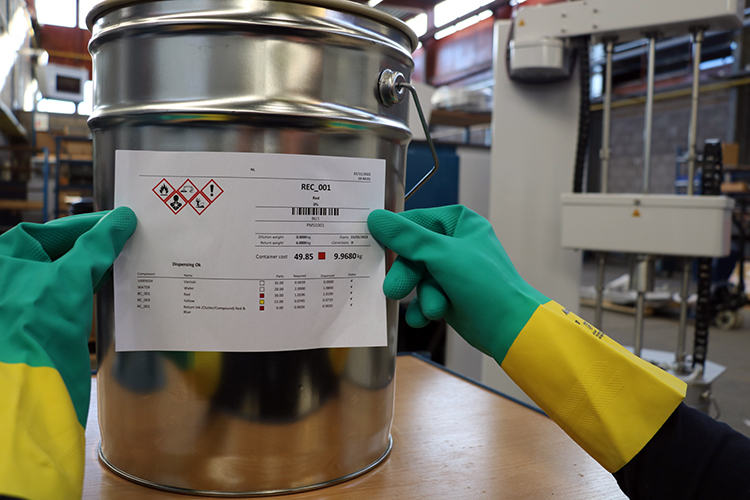 El software de advertencia de peligro de GSE ofrece una forma más segura de trabajar con las tintas de envasado