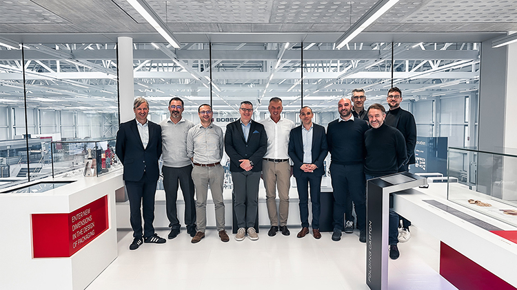 BOBST adquiere una participación mayoritaria en Dücker Robotics para contribuir a hacer realidad su visión del futuro de la producción de embalajes