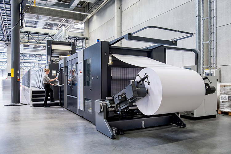 La CutStar Generation 4 de HEIDELBERG combina el bajo coste de las bobinas de papel con la flexibilidad de la impresión offset y mejora la productividad para la impresión de etiquetas y packaging