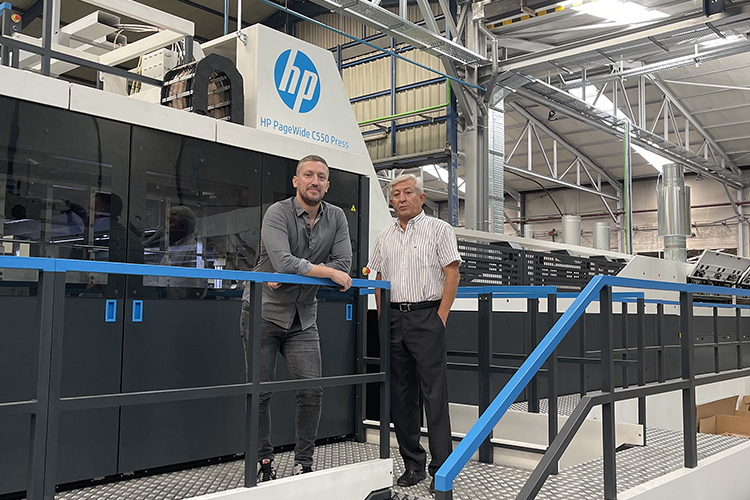 Zarrinha amplía sus capacidades de impresión con la instalación de la prensa HP PageWide C550