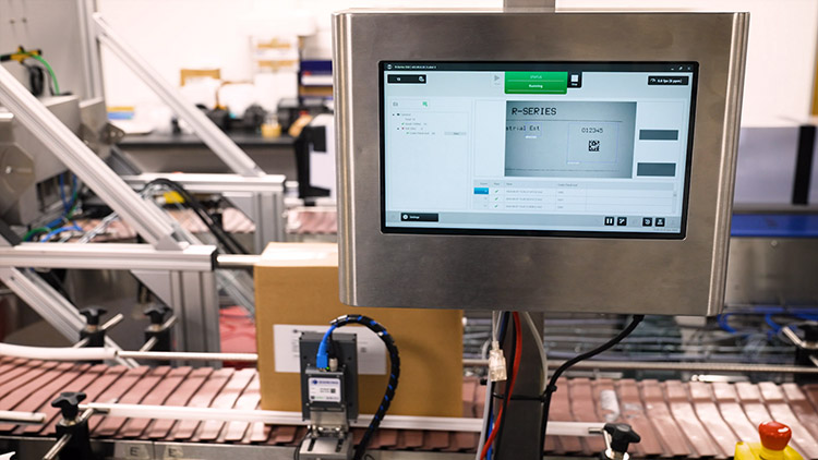 Domino presenta sus soluciones automatizadas de identificacin de productos y verificacin de etiquetas
