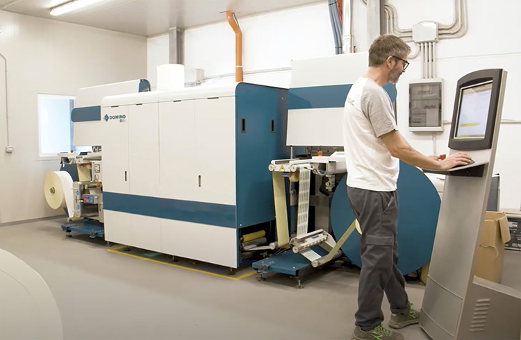 La segunda impresora digital de etiquetas Domino N610i impulsa el crecimiento de Finlogic