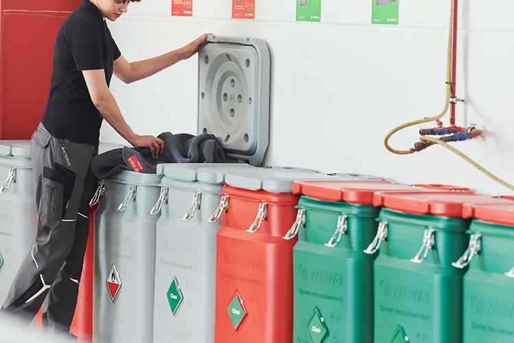 Sostenibilidad en el taller: Mewa presenta una soluci�n circular para la absorci�n de aceites