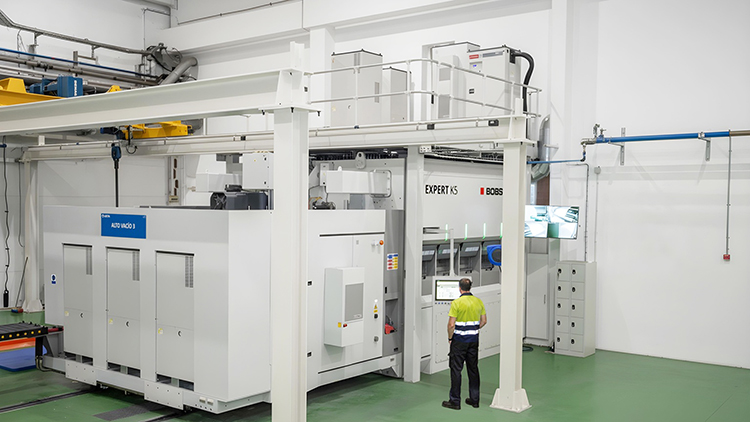 EXPERT K5 especialmente dise�ado para papel barrera y el primero en el mundo en incluir BOBST iMA en la producci�n en Lecta