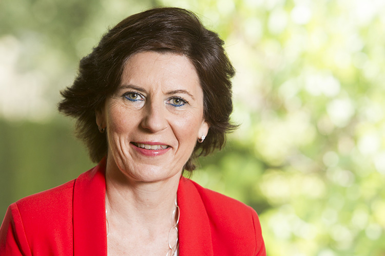 Helena Herrero cierra una etapa hist�rica en HP tras m�s de cuatro d�cadas de liderazgo e innovaci�n