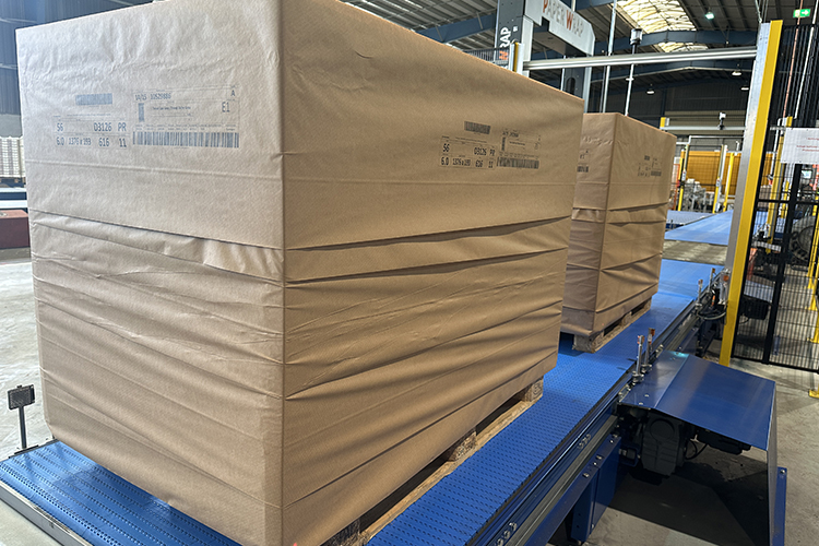 Mondi respalda a Swiss Krono en la transici�n de sus embalajes para suelos laminados de pl�stico a papel