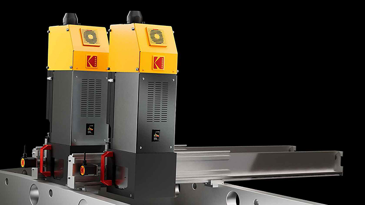 Choosing the Right Imprinting Strategy for Hybrid Production. Individual Inkjet Printheads or Pre-configured Print Bars