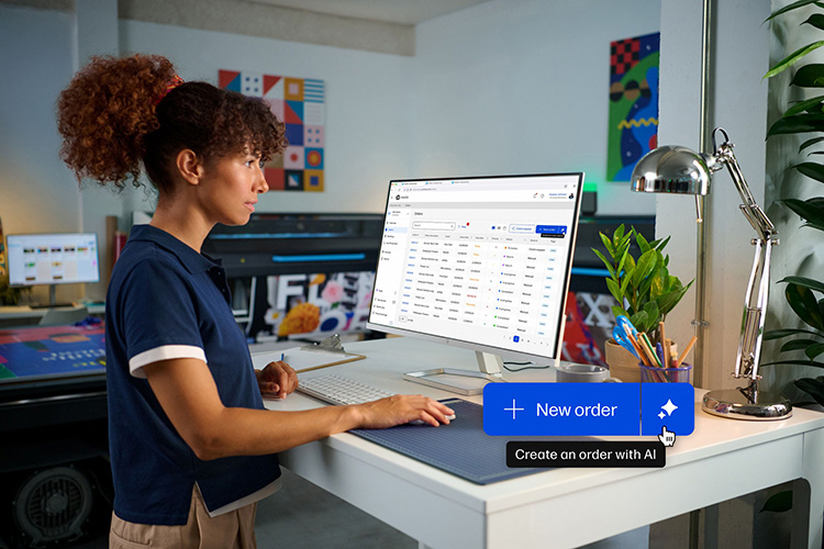 HP impulsa una nueva era de producción gráfica con IA con la nueva impresora HP Latex R530 AI