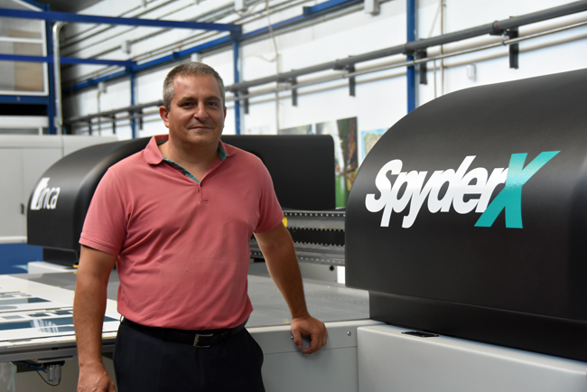 Plásticos Bogoan renueva su confianza en Digital Hires adquiriendo una Spyder X de Inca Digital