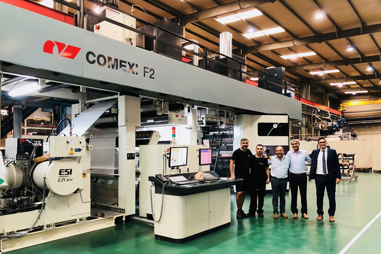 Comexi y Vishal Containers LTD fortalecen la relación comercial gracias a la exitosa tecnología flexo EB