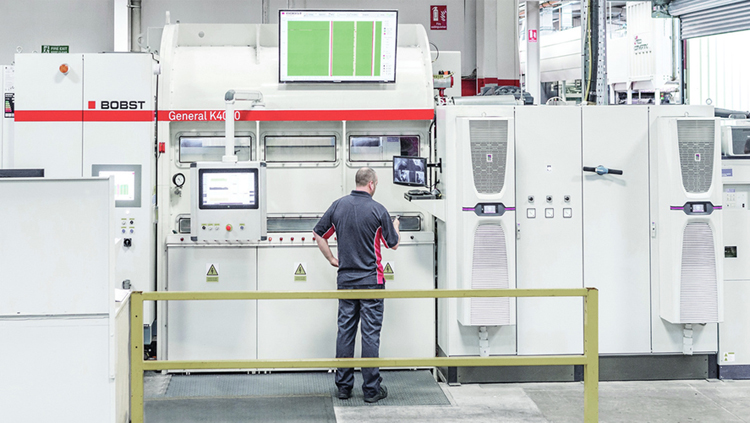 IG Design Group UK Ltd ya cuenta con una BOBST K4000 con Hawkey