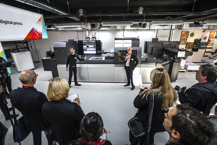 Fujifilm demuestra en directo las posibilidades de expansión del negocio que brinda la nueva Jet Press 750S