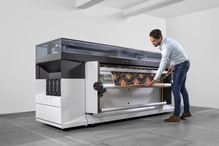 Canon amplía su familia de impresoras de gran formato con la nueva Océ Colorado 1650 que ofrece mayor flexibilidad