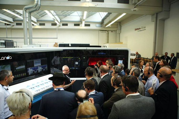 Edelmann Group anuncia que Nanographic Printing® Press de Landa S10 está ya en producción comercial